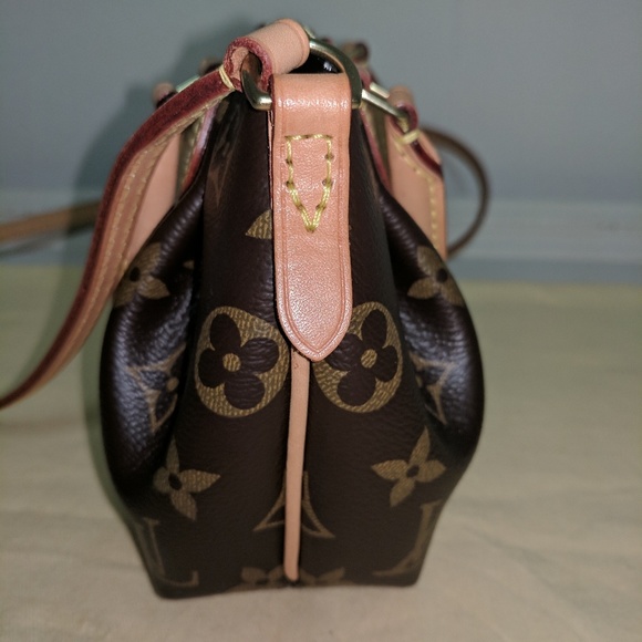 Authentic Louis Vuitton Nano Turenne - Picture 6 of 8